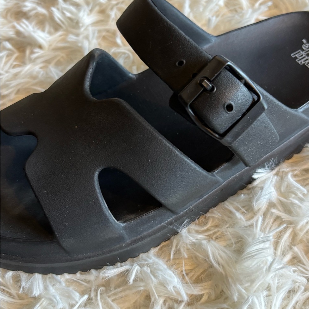 Wild Fable Maysen viral black footbed sandals size 8 - Picture 4 of 6